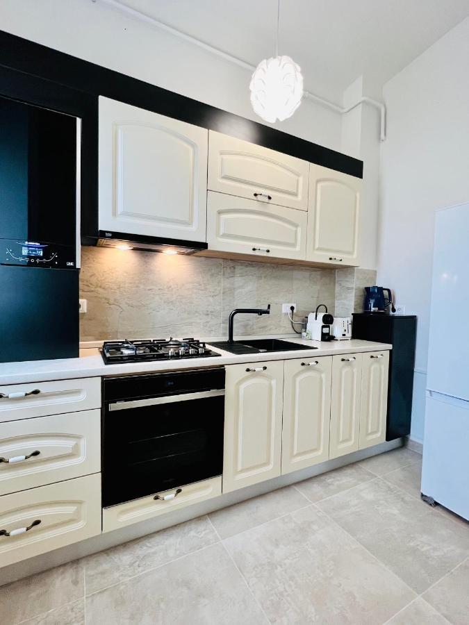 Altheda Living Topaz 29C-14 Sfintu Ilie Bagian luar foto